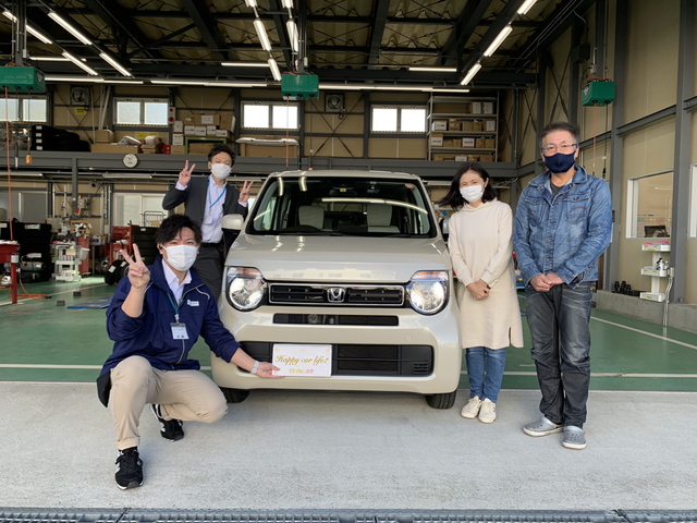 ポケットカーズの笑顔あふれる納車式のご紹介